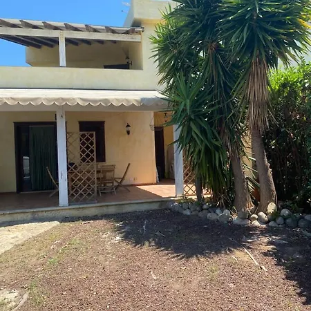 Сasa de vacaciones All'interno Del Mareluna Village Ora Anche Spa
