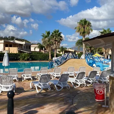 All'interno Del Mareluna Village Ora Anche Spa Сasa de vacaciones