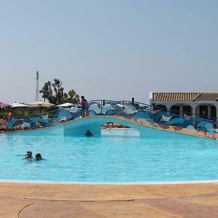Сasa de vacaciones All'interno Del Mareluna Village Ora Anche Spa *