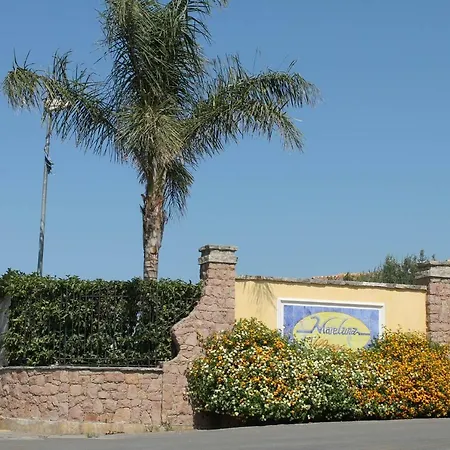 Сasa de vacaciones All'interno Del Mareluna Village Ora Anche Spa
